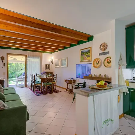 The Emerald Family Retreat With Private Garden - Happy Casa vacanze *