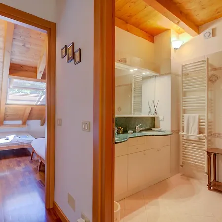 The Emerald Family Retreat With Private Garden - Happy Casa vacanze