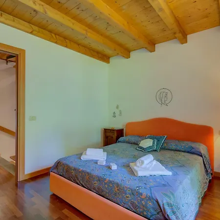 Nyaraló The Emerald Family Retreat - Happy Gignese