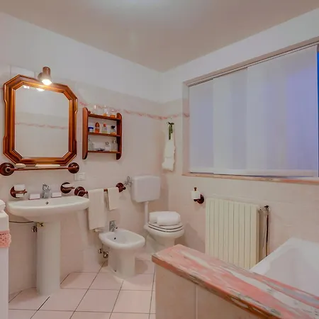 The Emerald Family Retreat - Happy Nyaraló *