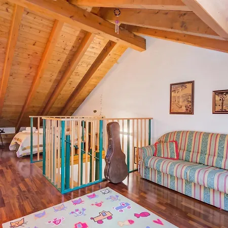 Prázdninový dům The Emerald Family Retreat With Private Garden - Happy Gignese